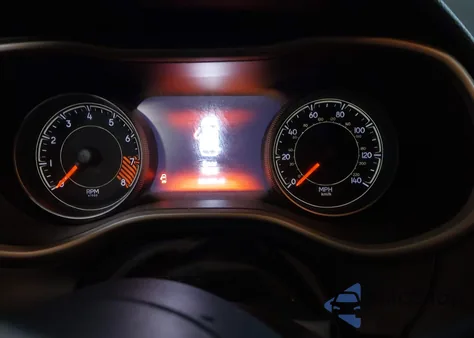 2015 Jeep Cherokee Limited из США, поврежденный, VIN 1C4PJMDS2FW550806